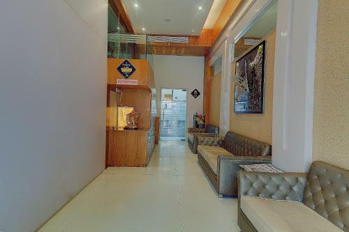 Oyo Flagship 77666 Hotel Vinyasa