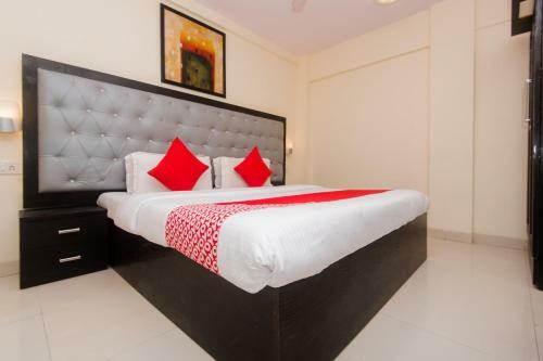 Hotel Oyo 15103 Blue Sapphires