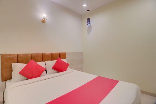 Hotel Oyo 42939 Royal Orbit