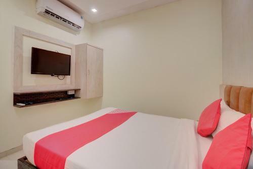 Hotel Oyo 42939 Royal Orbit
