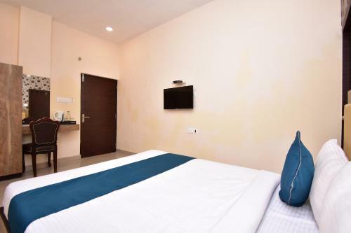 Hotel Silverkey Executive Stays 38545 Stay Hub Bhawanipur