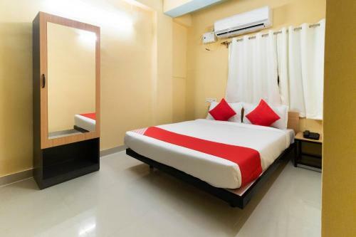 Hotel Oyo Flagship 77393 Silver Cloud Inn