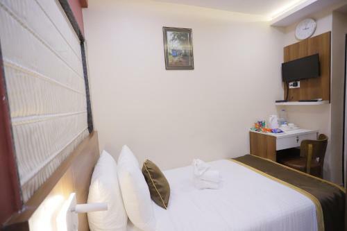 The Avenue Hotel Ballygunge