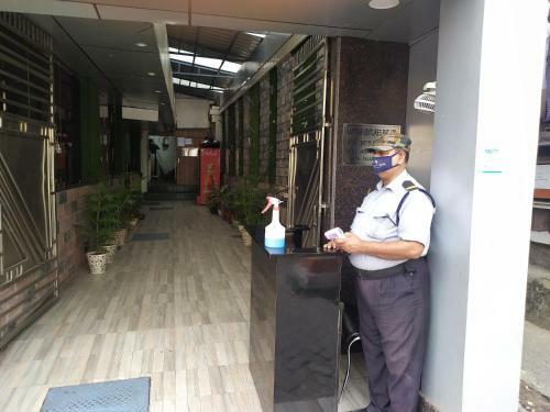 The Avenue Hotel Ballygunge