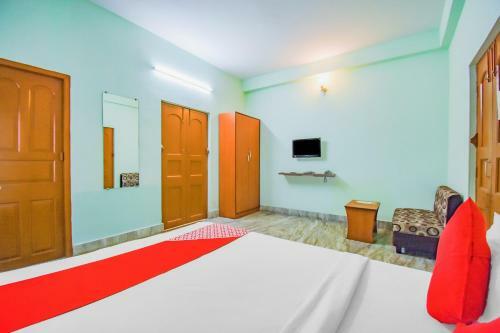 Hotel Oyo 77707 Pink Palace