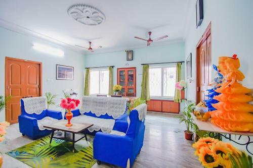 Hotel Oyo 77707 Pink Palace