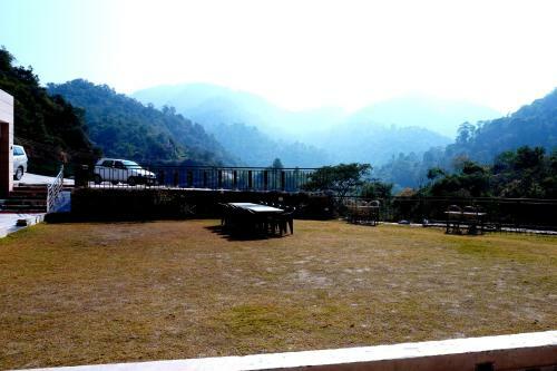 Hotel Royal Suites Chakki Mor