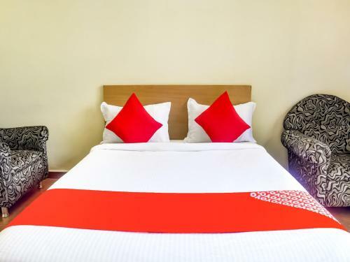Oyo 74291 Hotel Relax Inn