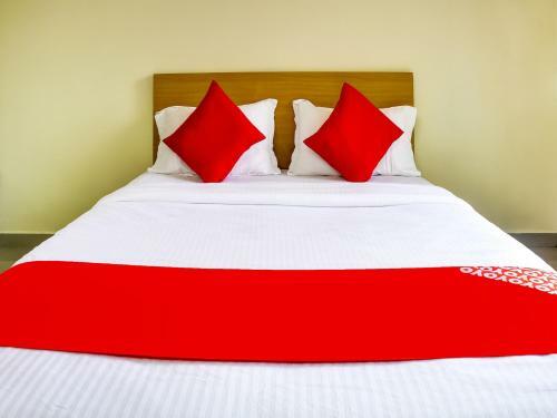Oyo 74291 Hotel Relax Inn