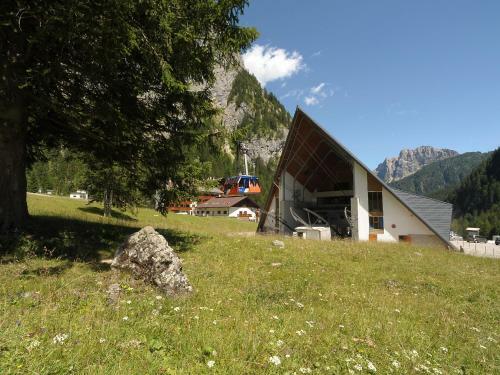 Hostal Rifugio Fedaia