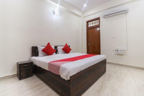 Oyo 46253 A R Hotel