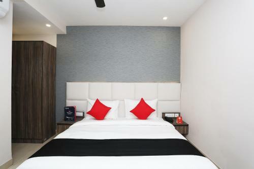 Hotel Capital O 27692 Mavens Green