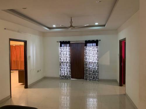 Hotel Rooms Near Aig Hospital