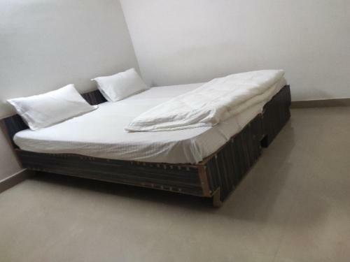 Oyo 79693 Hotel Aig Inn