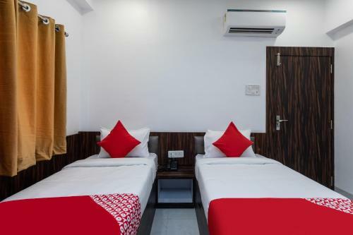 Hotel Capital O 26167 Ten Eleven Grand