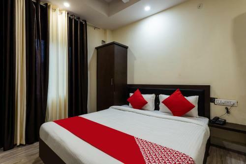 Oyo 29896 Hotel Forest Inn