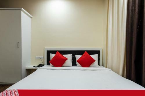 Oyo 29896 Hotel Forest Inn