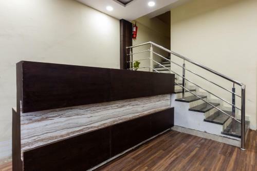 Oyo 29896 Hotel Forest Inn