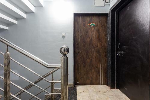 Oyo 48328 Hotel Happy Stay