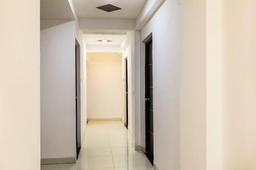 Capital O 71256 Hotel Seemansh