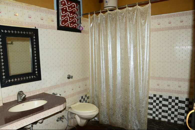 Hotel Nakhrali Dhani Village Resort