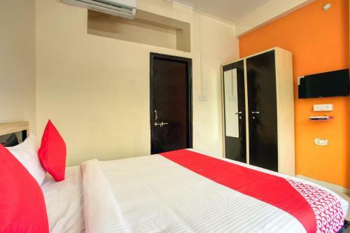 Oyo 41154 Hotel 24 Pm