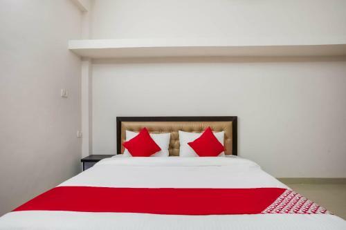 Hotel Oyo 36501 Royal Palace