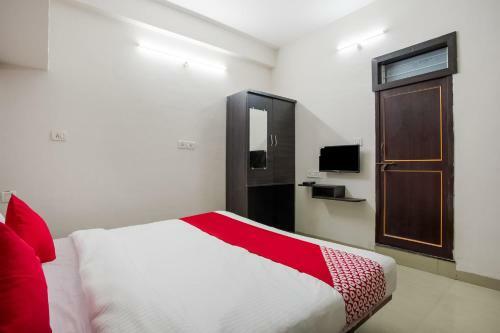 Hotel Oyo 36501 Royal Palace