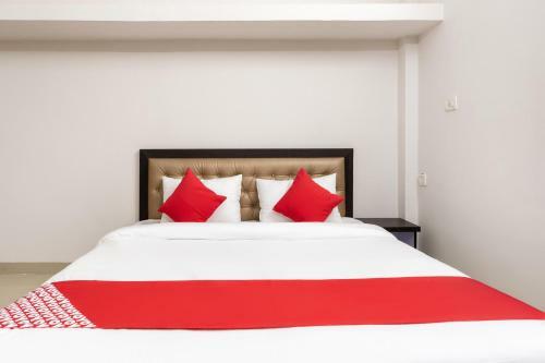 Hotel Oyo 36501 Royal Palace