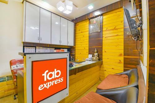 Hotel Fabexpress Hello Homz Bengali Square