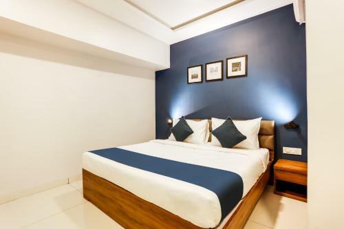 Hotel Silverkey Executive Stays 60501 Babul Nagar