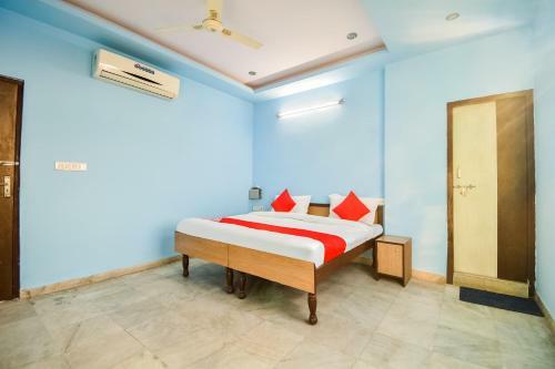 Oyo 62492 Hotel Royal Residency