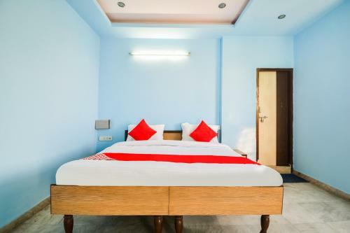 Oyo 62492 Hotel Royal Residency