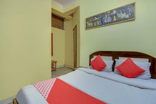 Oyo 71231 Hotel Hindustani