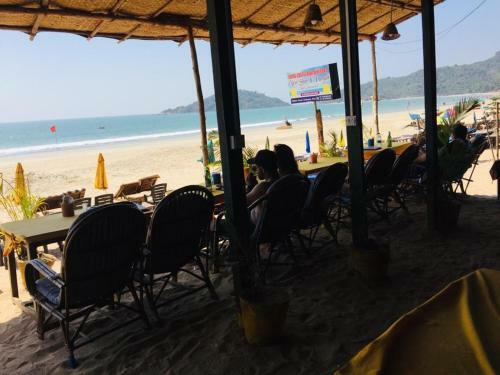 Hotel Royal Castle Beach Resort