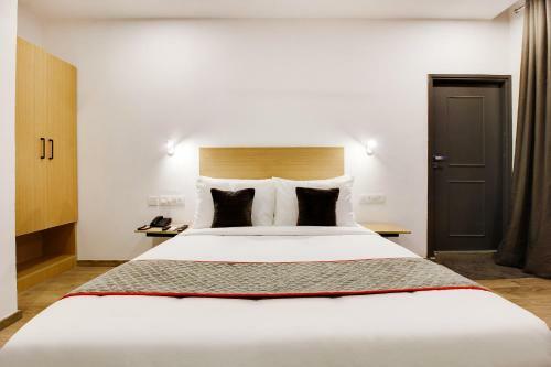 Capital O 44536 Hotel Pc Palace