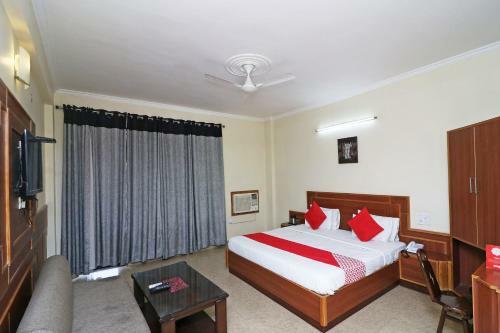 Capital O 4747 Imperial Hotel Katra