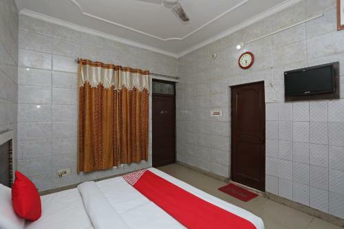 Hostal Oyo 24893 Palak Lodge