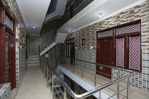 Hostal Oyo 24893 Palak Lodge