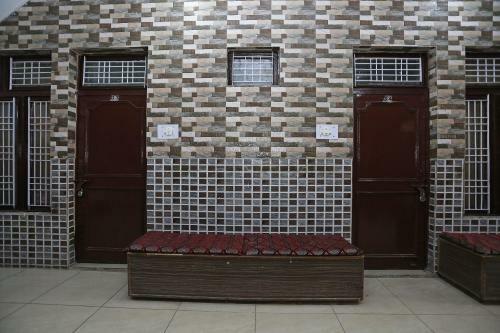 Hostal Oyo 24893 Palak Lodge