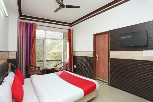 Oyo 28445 Hotel Bhavini