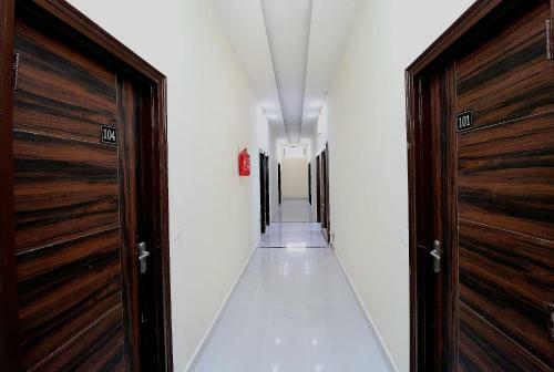 Oyo 24122 Hotel Sharnam