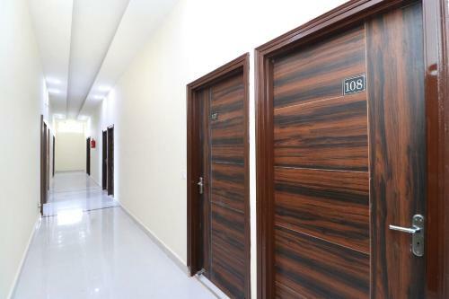 Oyo 24122 Hotel Sharnam