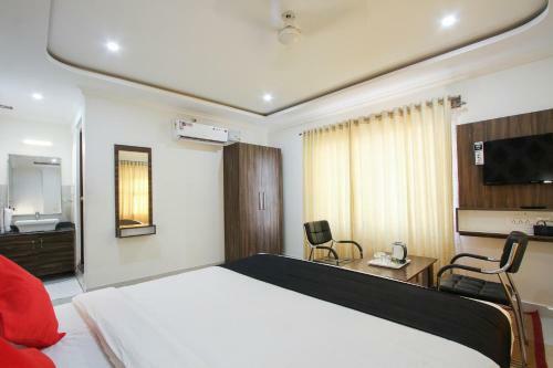 Hotel Oyo 23994 Rich Fort