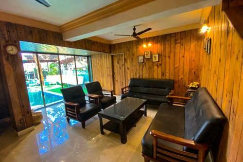 Villa Leisurely Blue Chimes, Lonavala