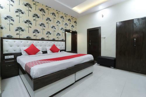 Oyo 49718 Hotel Basant