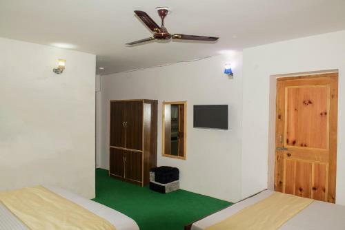 Hotel The Holidays Club