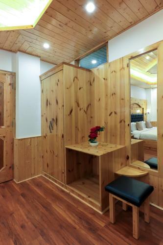 Hotel Nehru Kund Heights By Jitainn