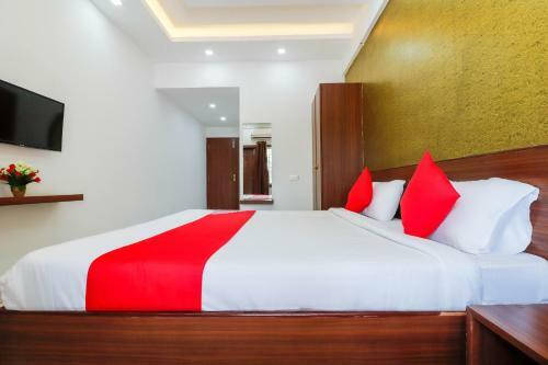Hotel Oyo 28076 Samrudhi Exotica