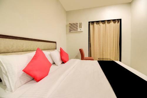 Capital O 65429 Hotel Merakee